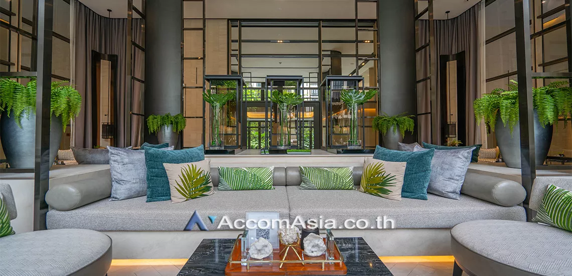  2 Bedrooms  Condominium For Rent & Sale in Sukhumvit, Bangkok  (AA32097)