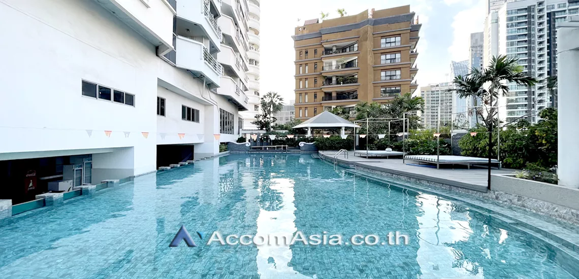  2 Bedrooms  Condominium For Rent in Sukhumvit, Bangkok  near BTS Phrom Phong (2118601)