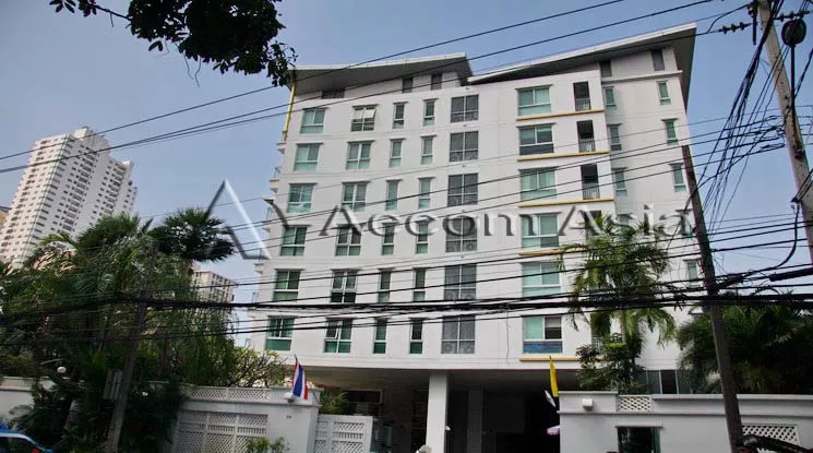  2 Bedrooms  Condominium For Rent in Sukhumvit, Bangkok  near BTS Ekkamai (25902)