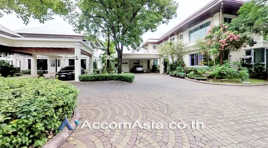  3 br House For Rent in Sathorn ,Bangkok BTS Chong Nonsi at Privacy House  in Compound 50065