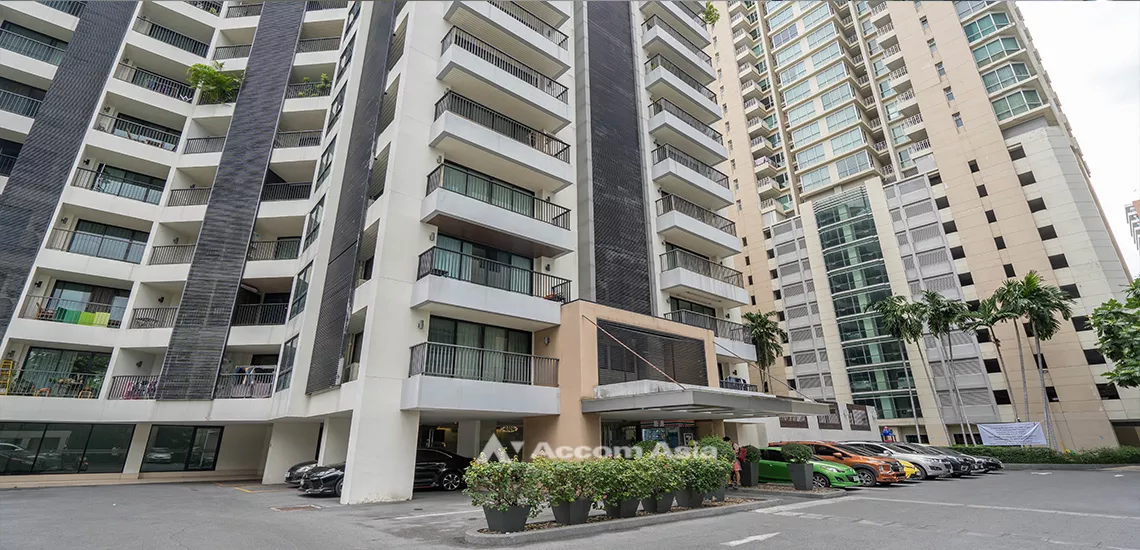  2 Bedrooms  Condominium For Rent & Sale in Sukhumvit, Bangkok  (13002500)