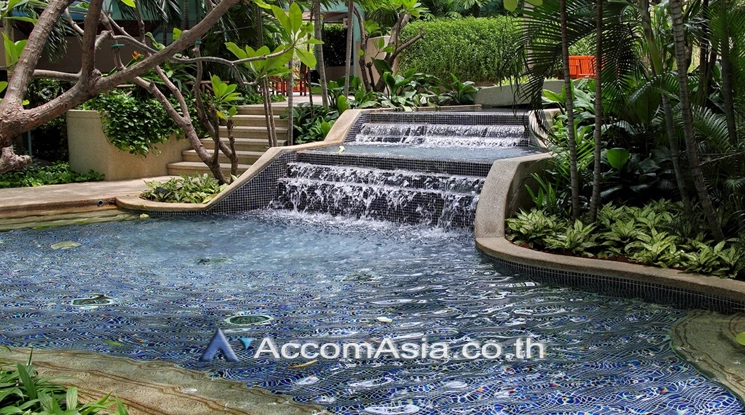  2 Bedrooms  Condominium For Rent in Sathorn, Bangkok  near BRT Thanon Chan (1420544)