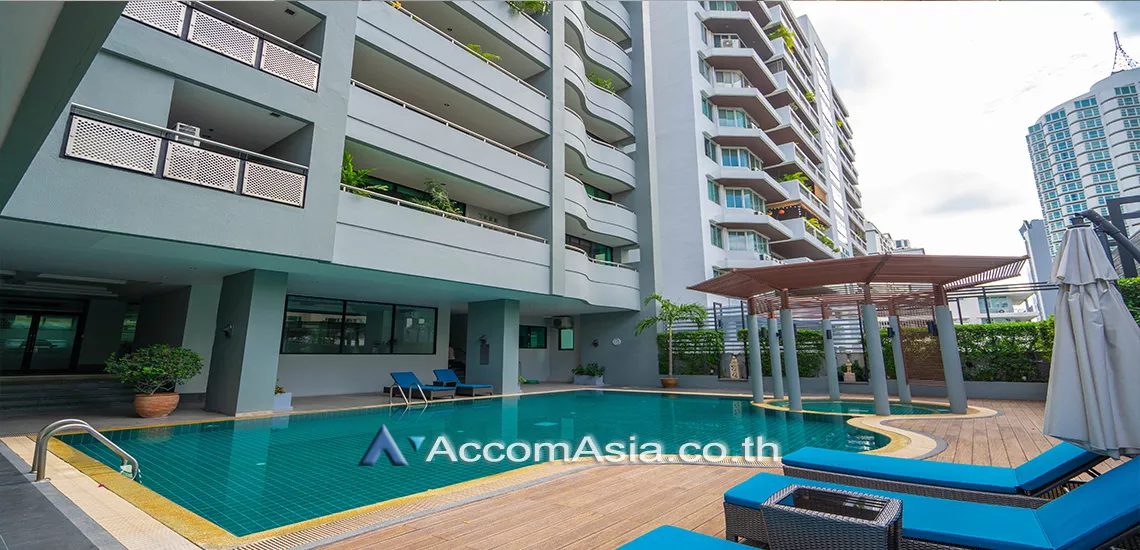  3 br Apartment For Rent in Sukhumvit ,Bangkok BTS Nana at Charming view of Sukhumvit AA40410