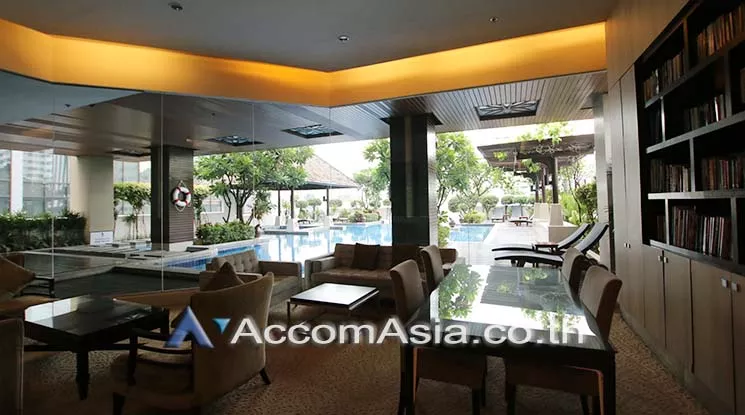  1 Bedroom  Condominium For Rent in Sukhumvit, Bangkok  near BTS Nana (29323)