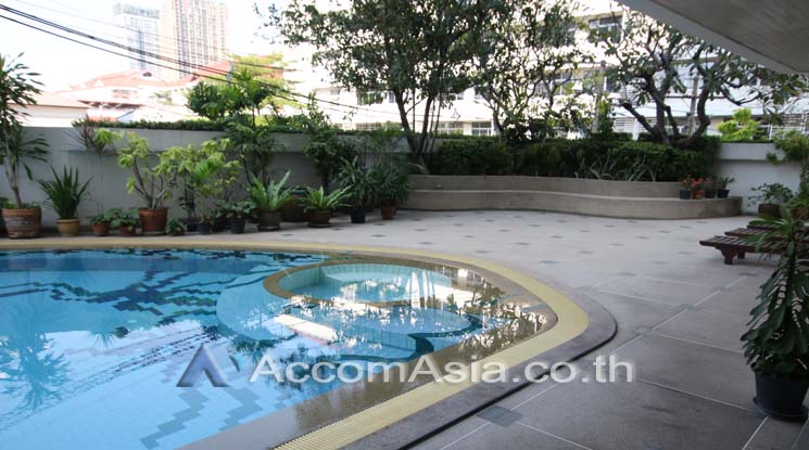  3 Bedrooms  Condominium For Rent & Sale in Sukhumvit, Bangkok  (AA25944)