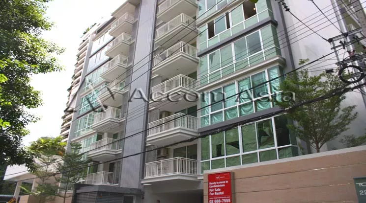  1 Bedroom  Condominium For Rent in Sukhumvit, Bangkok  near BTS Nana (13000513)