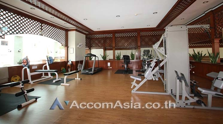  4 br Apartment For Rent in Ploenchit ,Bangkok BTS Ratchadamri at High rise and Peaceful 1417324