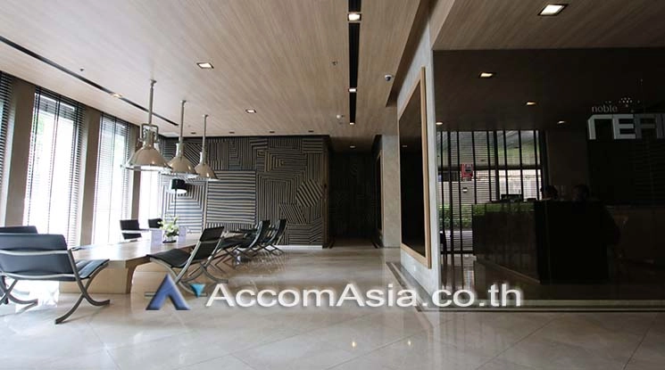  1 Bedroom  Condominium For Rent in Sukhumvit, Bangkok  near BTS Phrom Phong (AA40653)