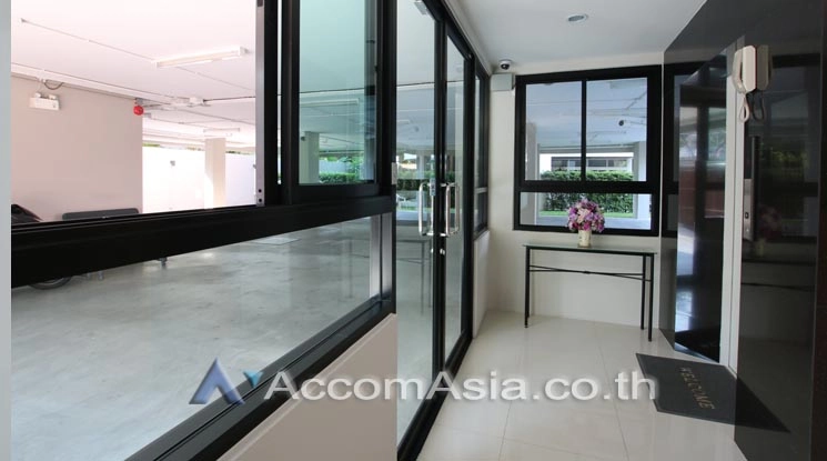 4 Nice Place at Ekkamai - Apartment - Sukhumvit - Bangkok / Accomasia