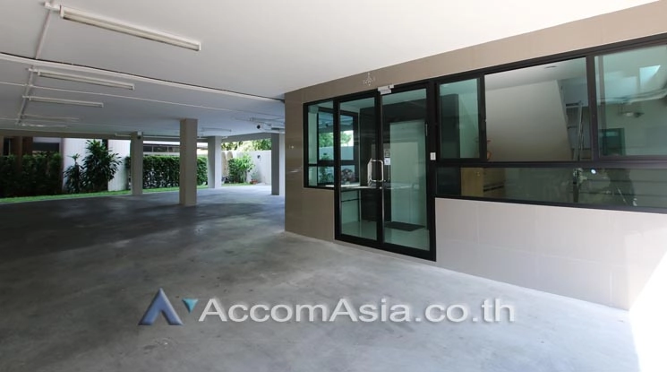 5 Nice Place at Ekkamai - Apartment - Sukhumvit - Bangkok / Accomasia