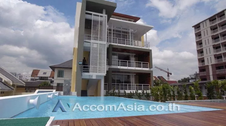  1 East Village - Condominium - Vibhavadi Rangsit - Bangkok / Accomasia