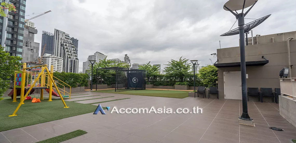  2 Bedrooms  Apartment For Rent in Sukhumvit, Bangkok  near BTS Asok - MRT Sukhumvit (AA34400)