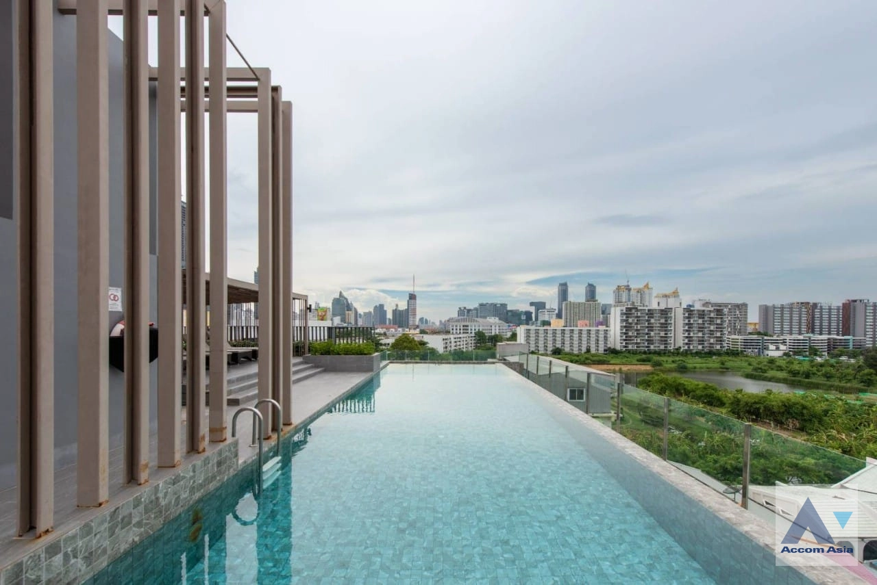  2 br Condominium For Rent in Ratchadapisek ,Bangkok MRT Phetchaburi - ARL Makkasan at LLOYD Soonvijai-Thonglor AA41411