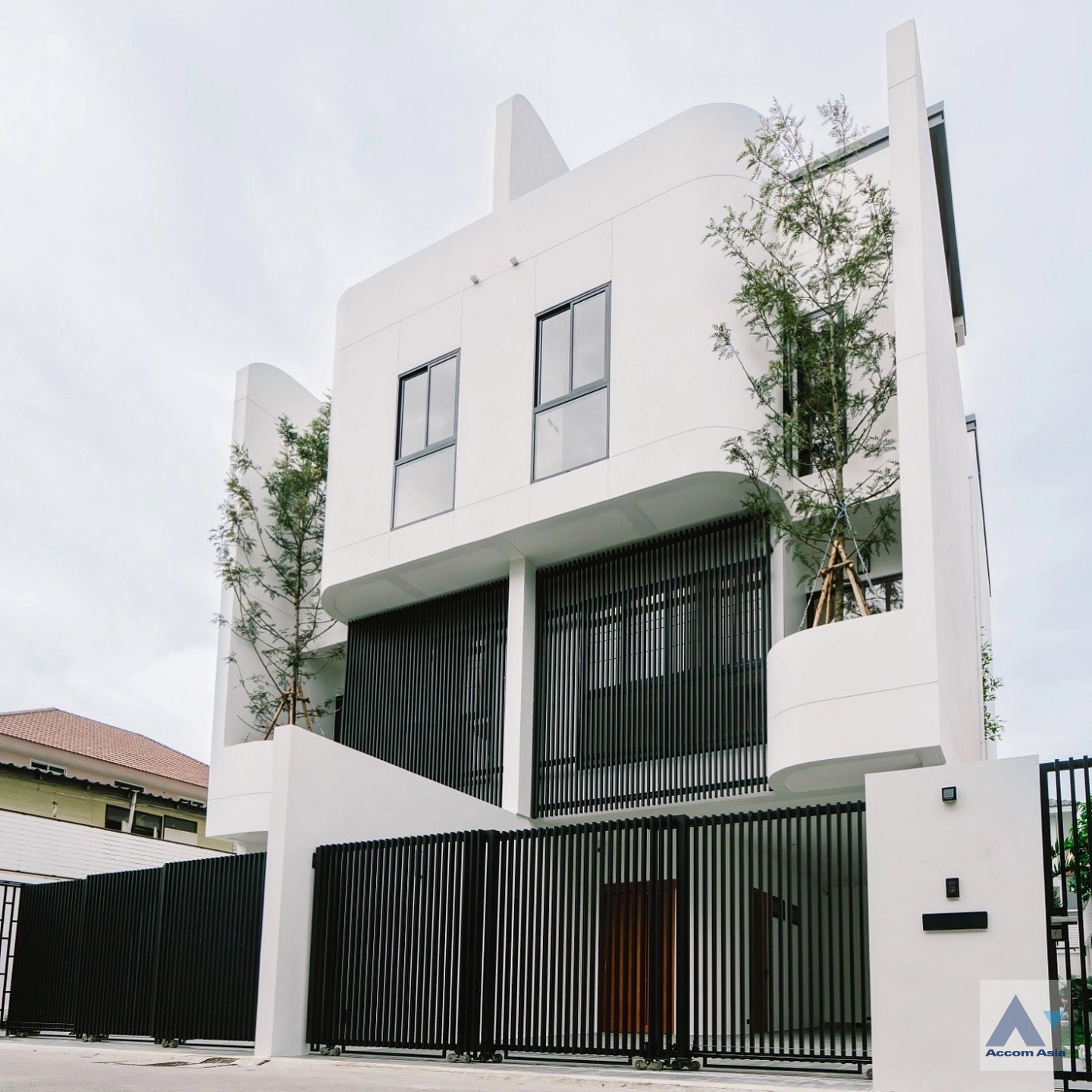  3 br House For Sale in Sukhumvit ,Bangkok BTS Punnawithi at THE SHADE 101 AA41945