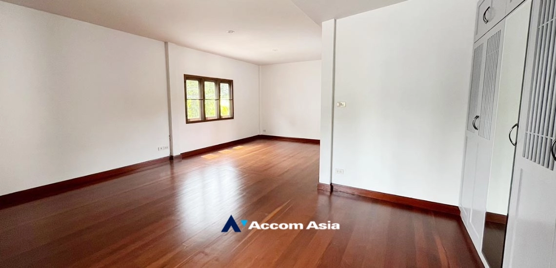 18  5 br House For Rent in Sukhumvit ,Bangkok BTS Ekkamai 610073