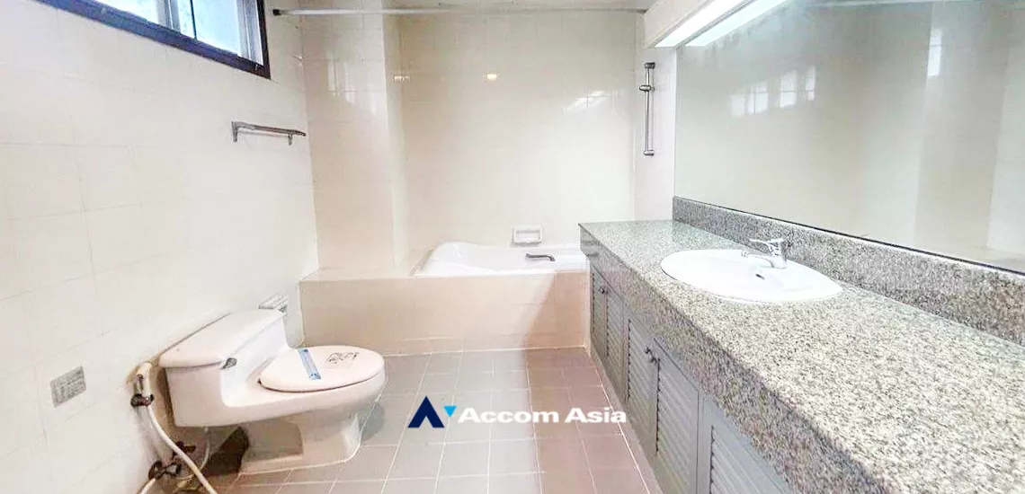 7  3 br Apartment For Rent in Sukhumvit ,Bangkok BTS Phrom Phong at 2 Units per Floor 1007201
