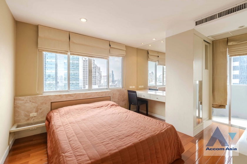 9  3 br Condominium For Sale in Ploenchit ,Bangkok BTS Ploenchit at Witthayu Complex 210103