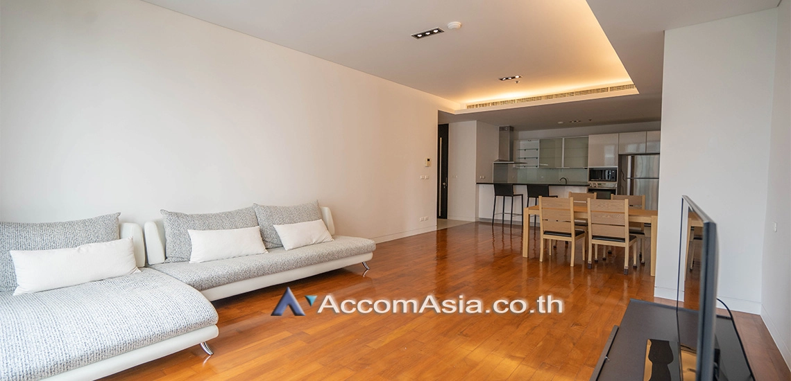  2 Bedrooms  Condominium For Rent in Sukhumvit, Bangkok  near BTS Asok - MRT Sukhumvit (310246)