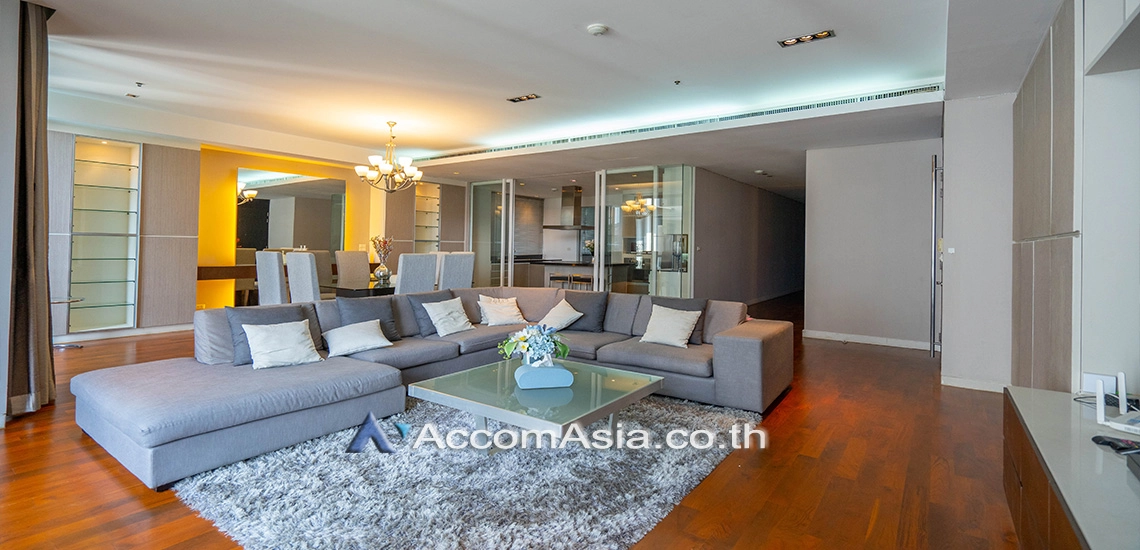  3 Bedrooms  Condominium For Rent in Sukhumvit, Bangkok  near BTS Asok - MRT Sukhumvit (310242)