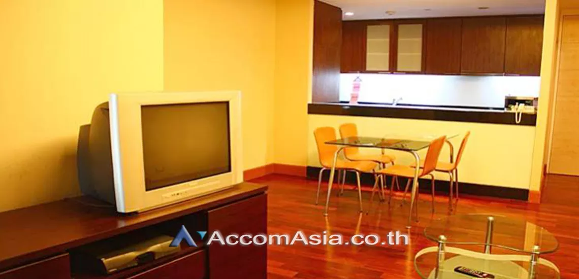  1 Bedroom  Condominium For Rent in Sathorn, Bangkok  near BTS Chong Nonsi (1510340)