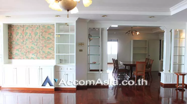  3 Bedrooms  Condominium For Rent in Sukhumvit, Bangkok  near BTS Phrom Phong (1510343)