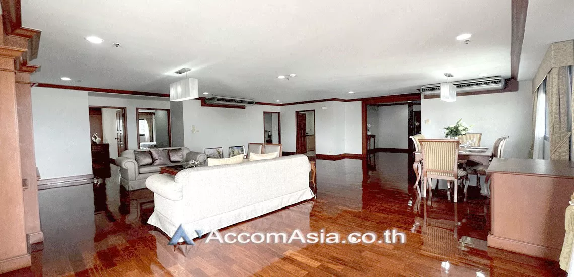 Pet friendly |  3 Bedrooms  Apartment For Rent in Sukhumvit, Bangkok  near BTS Asok - MRT Sukhumvit (1410491)