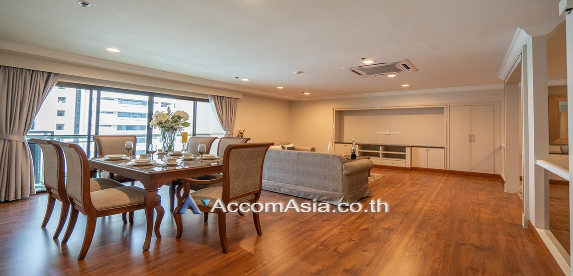 Pet friendly |  3 Bedrooms  Apartment For Rent in Sukhumvit, Bangkok  near BTS Asok - MRT Sukhumvit (1410492)