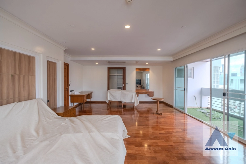 13  3 br Apartment For Rent in Sukhumvit ,Bangkok BTS Nana at Fully Furnished Suites 1410527