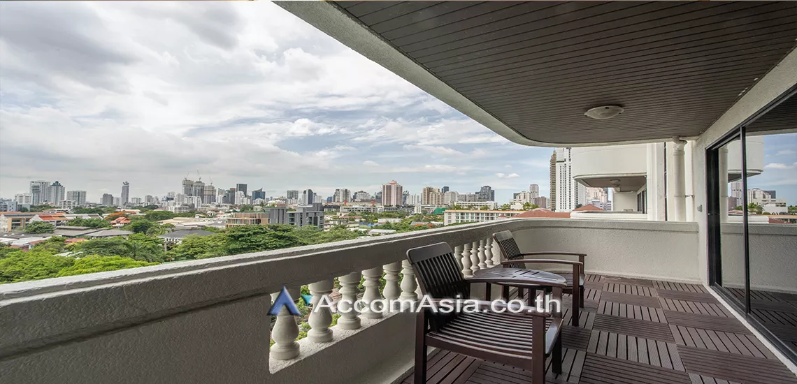 Pet friendly |  3 Bedrooms  Apartment For Rent in Sukhumvit, Bangkok  near BTS Phrom Phong (18534)