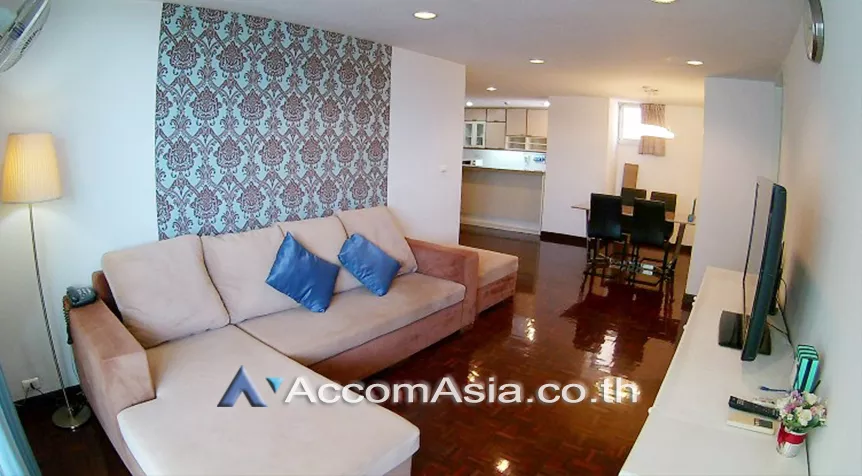  2 Bedrooms  Condominium For Rent in Sukhumvit, Bangkok  near BTS Ekkamai (28539)