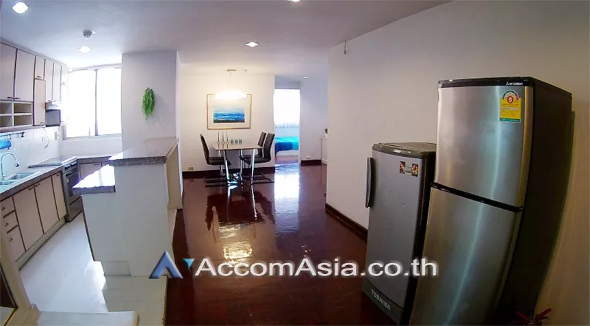  2 Bedrooms  Condominium For Rent in Sukhumvit, Bangkok  near BTS Ekkamai (28539)