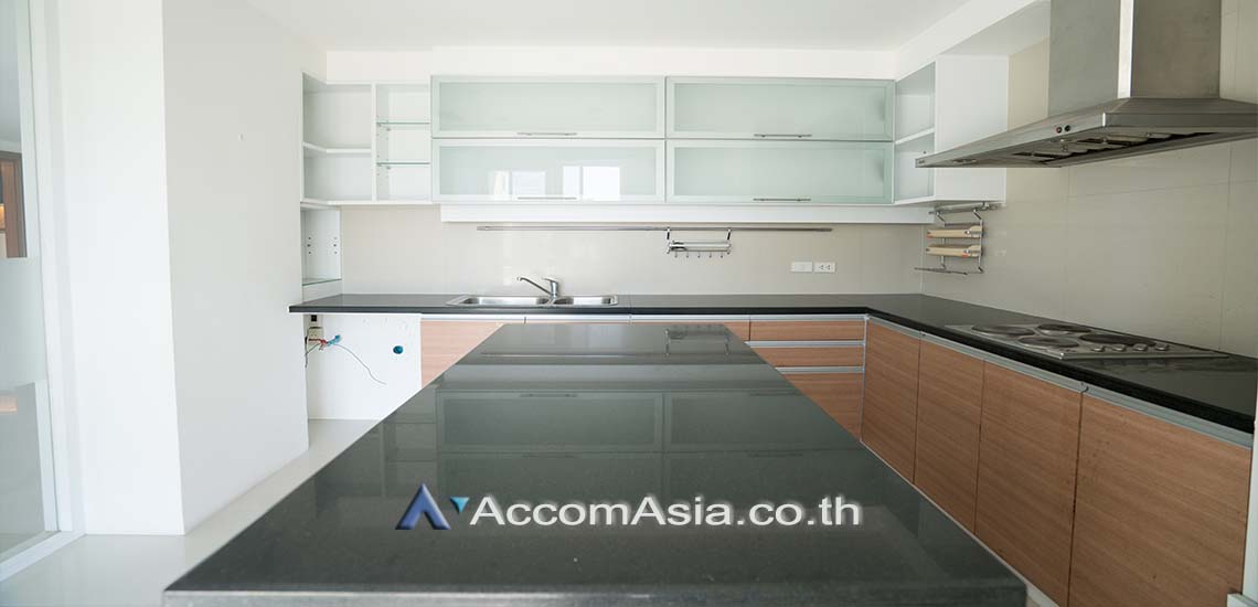 Pet friendly |  4 Bedrooms  Apartment For Rent in Sukhumvit, Bangkok  near BTS Thong Lo (18564)