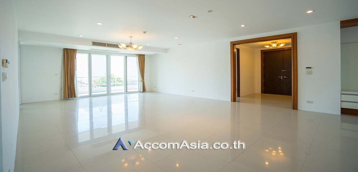 Pet friendly |  4 Bedrooms  Apartment For Rent in Sukhumvit, Bangkok  near BTS Thong Lo (18564)