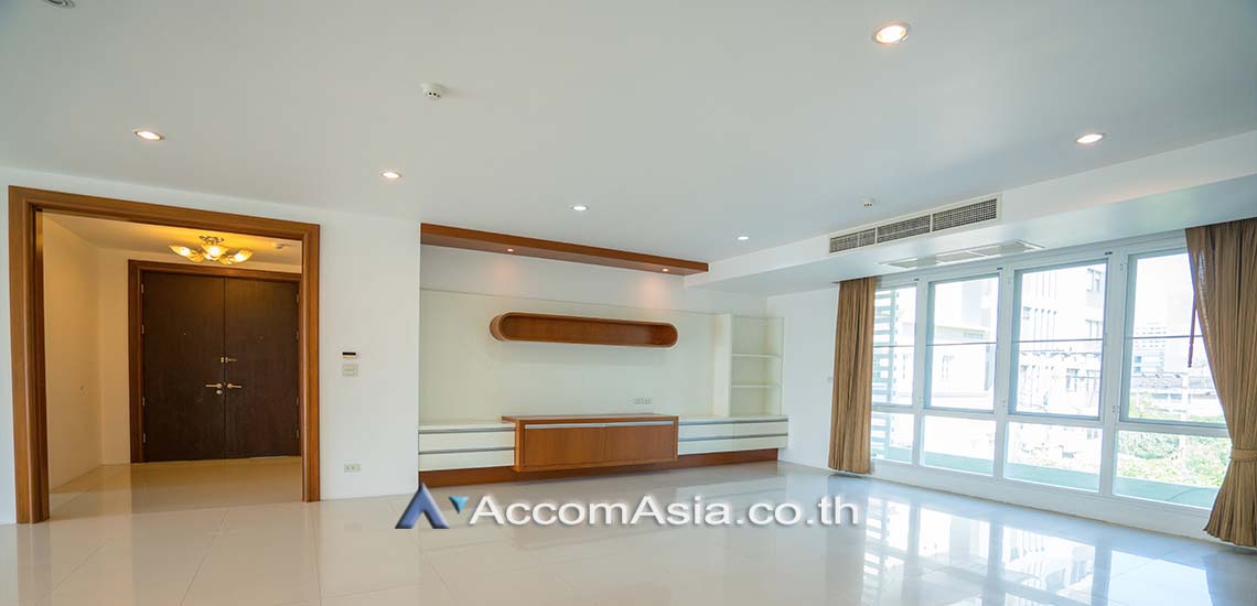 Pet friendly |  4 Bedrooms  Apartment For Rent in Sukhumvit, Bangkok  near BTS Thong Lo (18564)