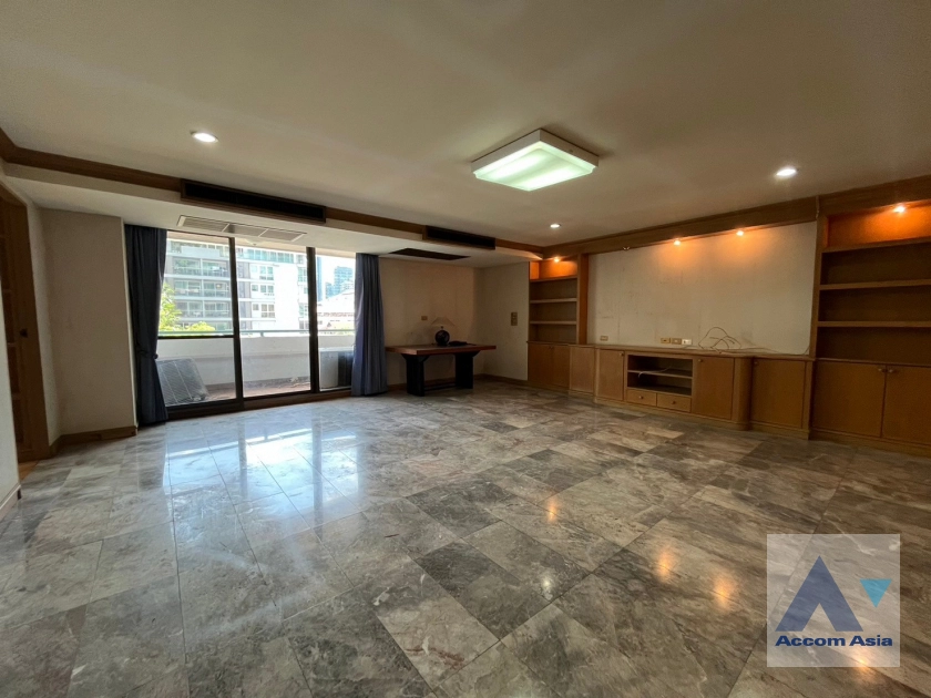  3 Bedrooms  Condominium For Sale in Sukhumvit, Bangkok  near BTS Asok - MRT Sukhumvit (1510750)