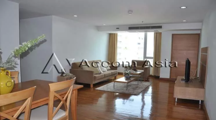  2 Bedrooms  Apartment For Rent in Sukhumvit, Bangkok  near BTS Phrom Phong (1410764)