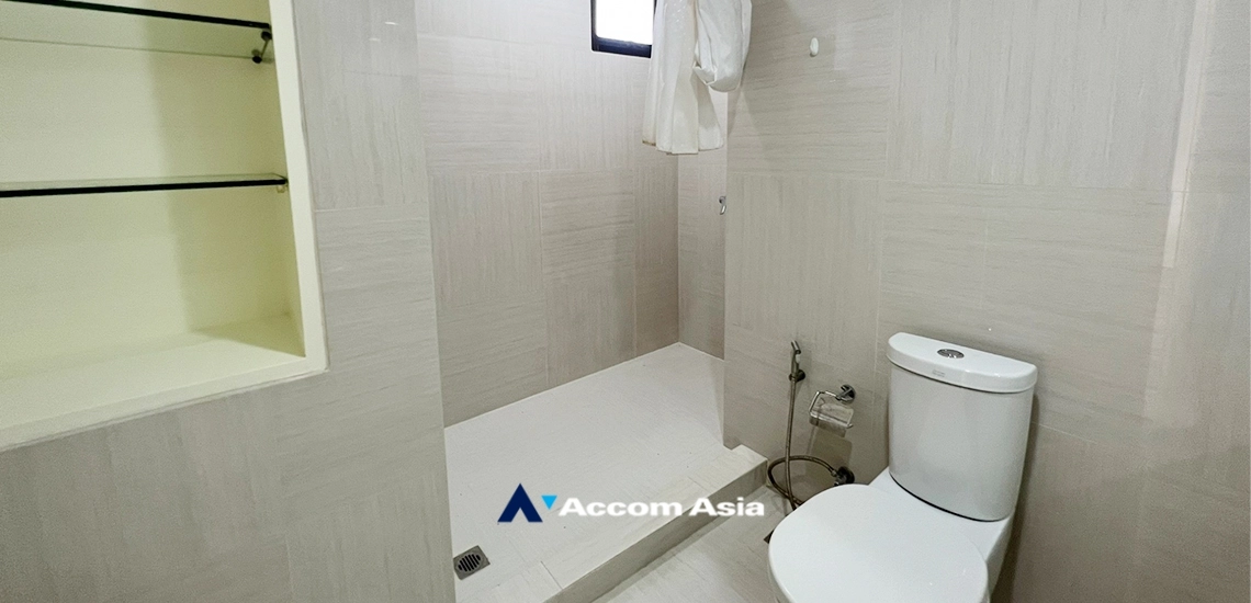 28  3 br Condominium For Rent in Sathorn ,Bangkok MRT Khlong Toei at Baan Yen Akard 1510800