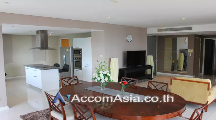 Pet friendly |  3 Bedrooms  Condominium For Rent in Sukhumvit, Bangkok  near BTS Ekkamai (1510903)