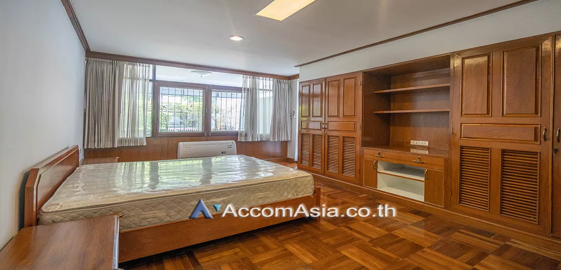 5  2 br Apartment For Rent in Sukhumvit ,Bangkok BTS Thong Lo at Greenery garden and privacy 1411052