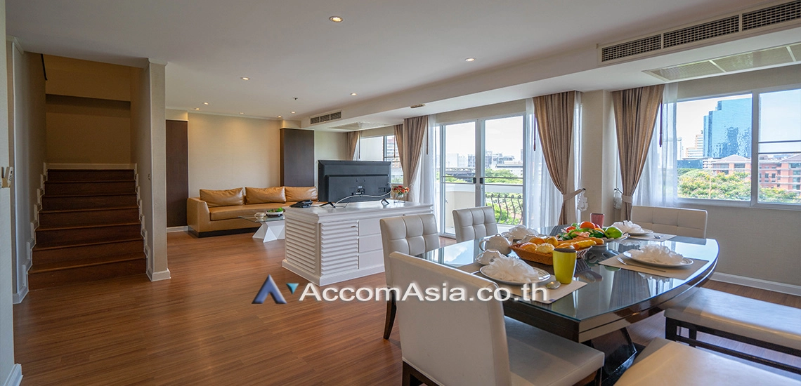Duplex Condo |  2 Bedrooms  Apartment For Rent in Sukhumvit, Bangkok  near BTS Ekkamai (1411069)