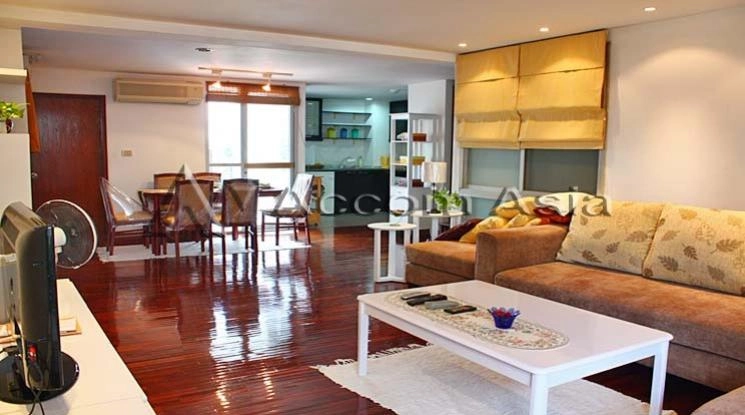  2 Bedrooms  Apartment For Rent in Sukhumvit, Bangkok  near BTS Phrom Phong (1411129)