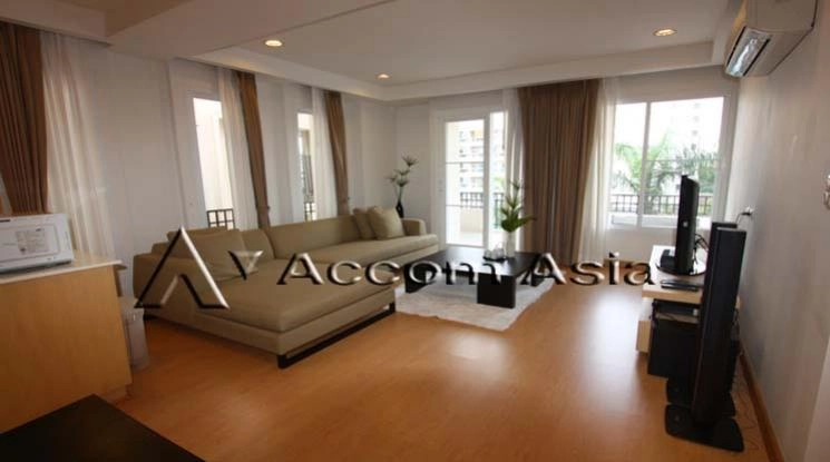  2 Bedrooms  Apartment For Rent in Sukhumvit, Bangkok  near BTS Phrom Phong (1411134)