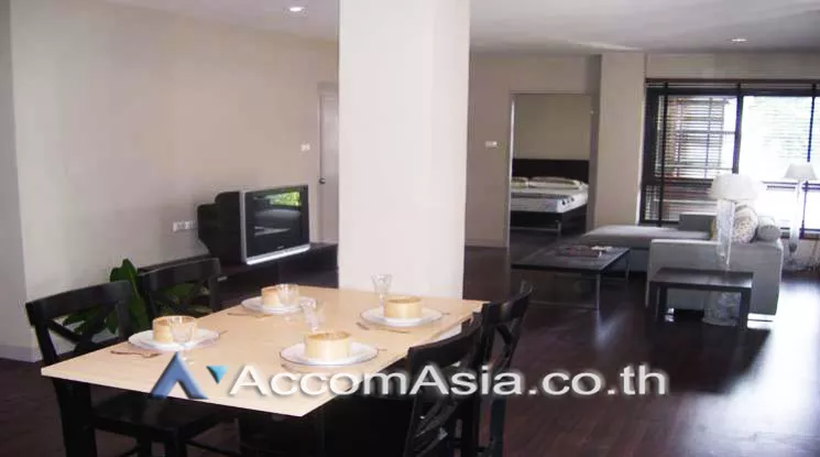  2 Bedrooms  Apartment For Rent in Sukhumvit, Bangkok  near BTS Phrom Phong (1411219)