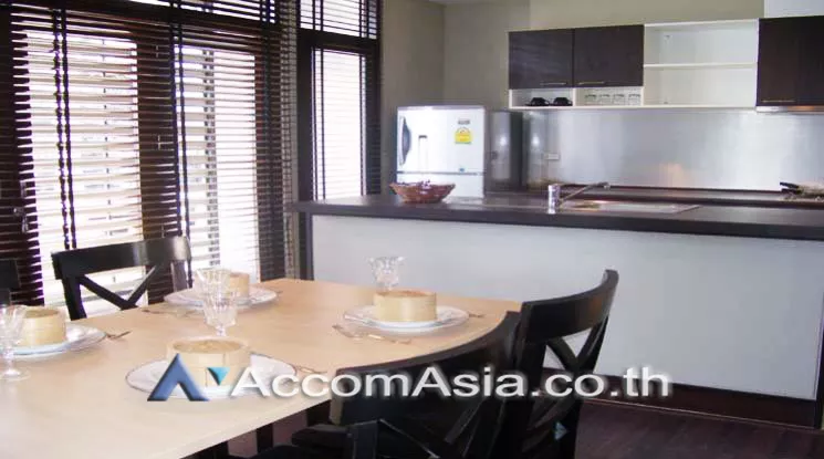  2 Bedrooms  Apartment For Rent in Sukhumvit, Bangkok  near BTS Phrom Phong (1411219)