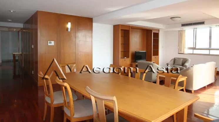 Pet friendly |  3 Bedrooms  Apartment For Rent in Sukhumvit, Bangkok  near BTS Phrom Phong (1411224)