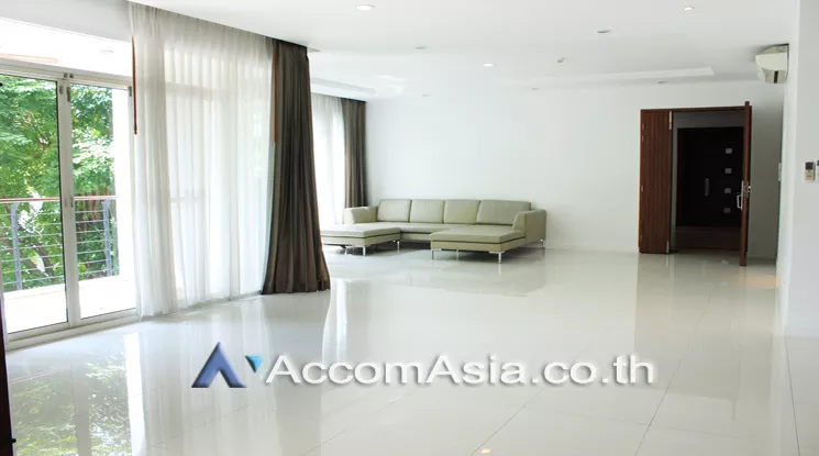  4 Bedrooms  Apartment For Rent in Sukhumvit, Bangkok  near BTS Asok - MRT Sukhumvit (10089)