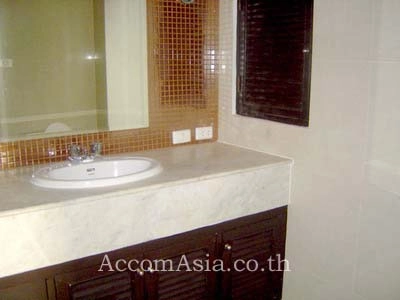 8  2 br Condominium For Sale in Sukhumvit ,Bangkok BTS Nana at Lake Green 2046001