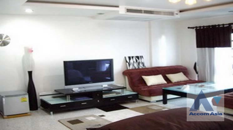  4 Bedrooms  House For Rent in Charoenkrung, Bangkok  (2511416)