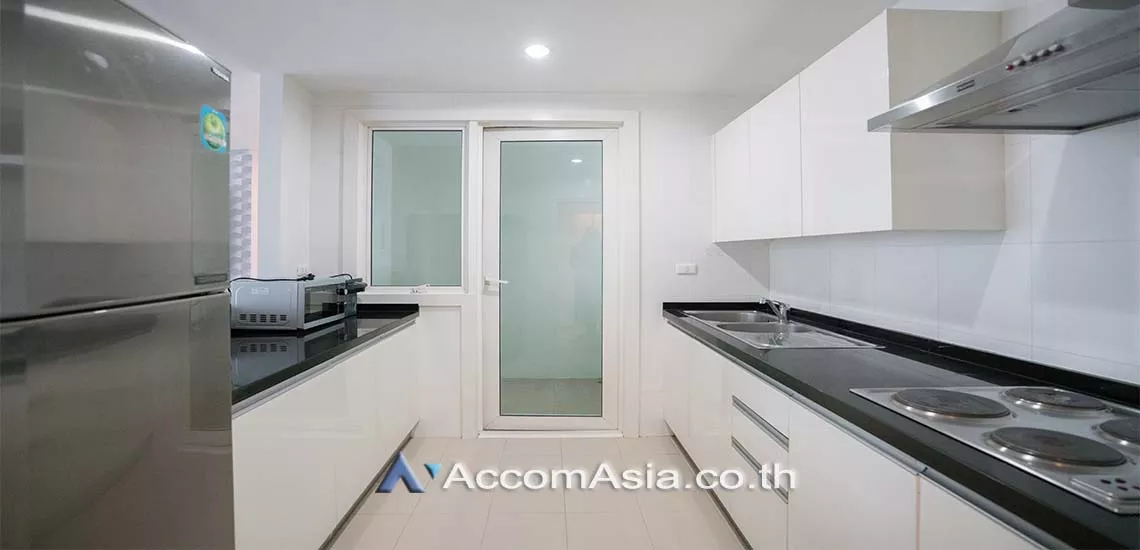  2 Bedrooms  Condominium For Rent & Sale in Sukhumvit, Bangkok  near BTS Phrom Phong (1511539)