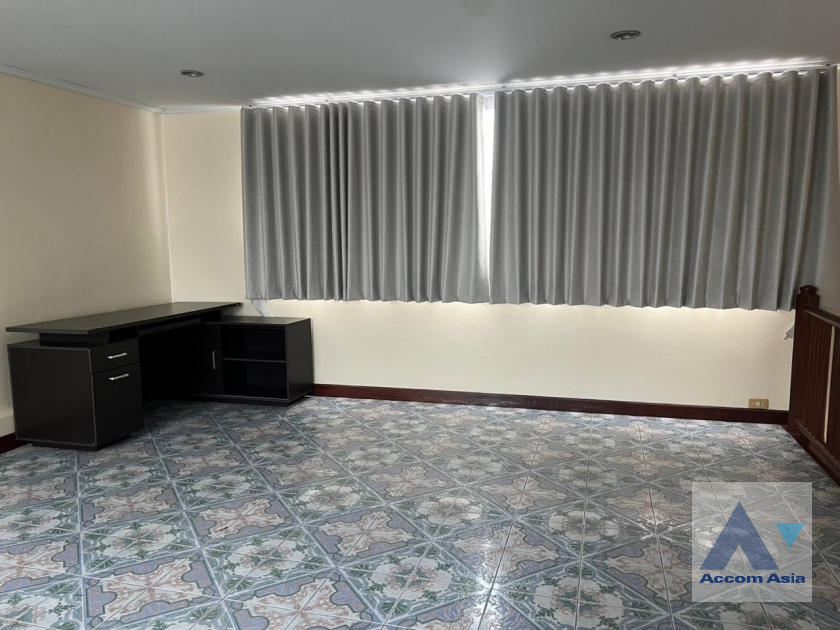 6  3 br Townhouse for rent and sale in Sukhumvit ,Bangkok BTS Thong Lo at Thonglor Garden Place 2511604